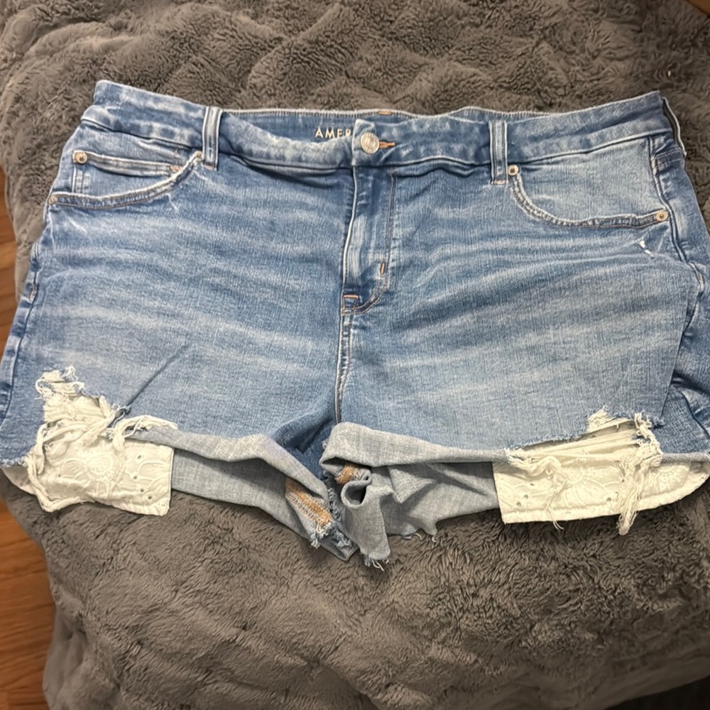 American Eagle Outfitters Women's Blue Denim Shorts
